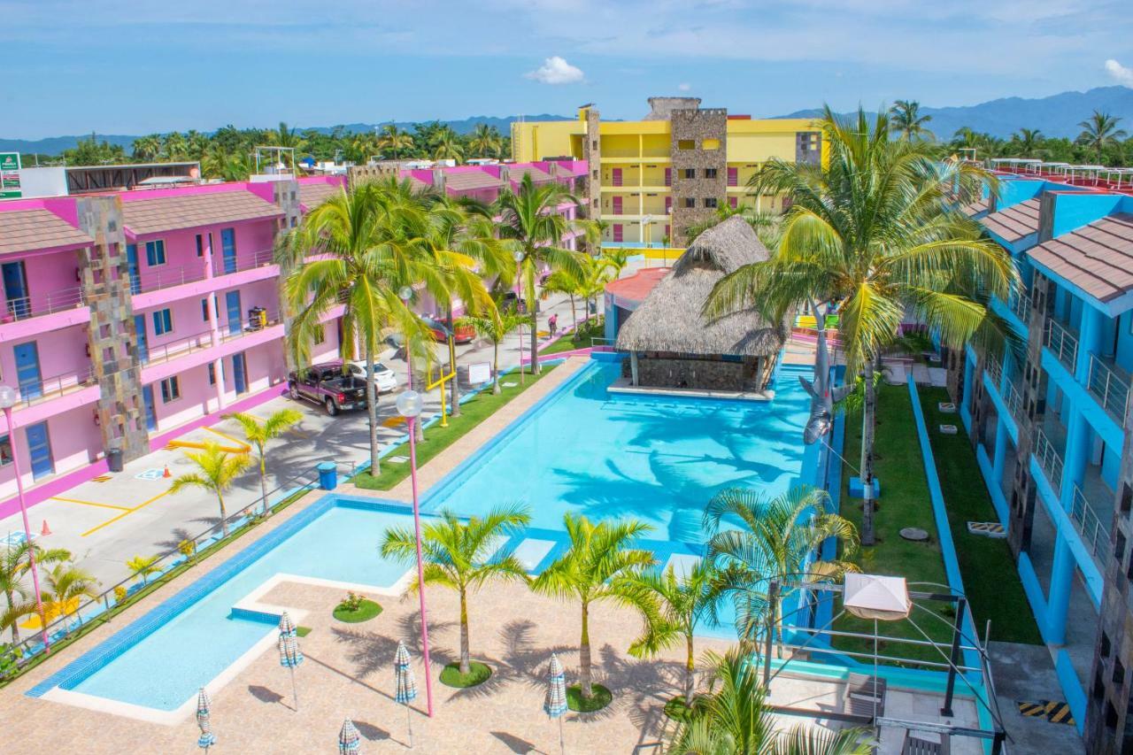 Miami Inn Nuevo Vallarta Exterior foto